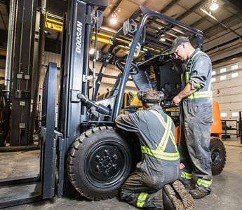 Maintaining Your Forklift: 5 Costly Mistakes and How to Dodge Them